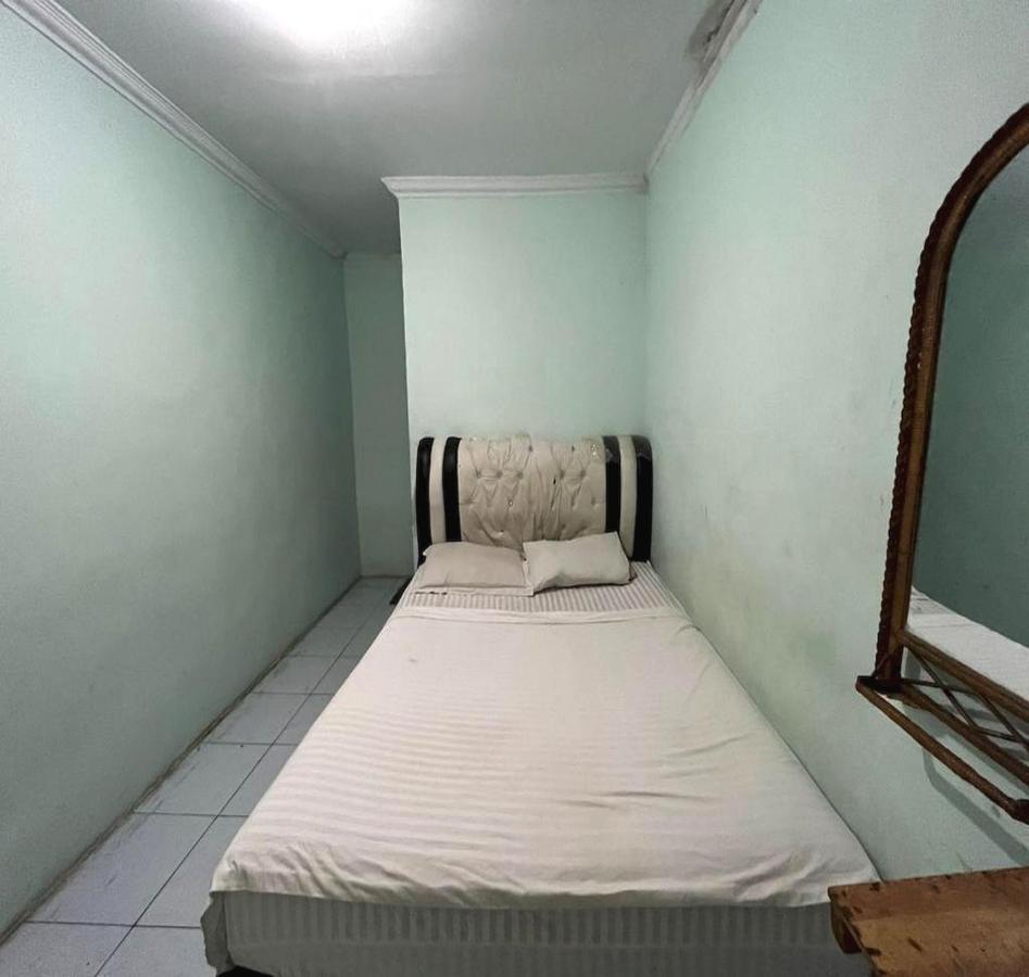 Oyo 93417 Homestay Bunga Rinte Syariah Near Komp Perumahan Stella Ressidence 2 Medan Eksteriør billede