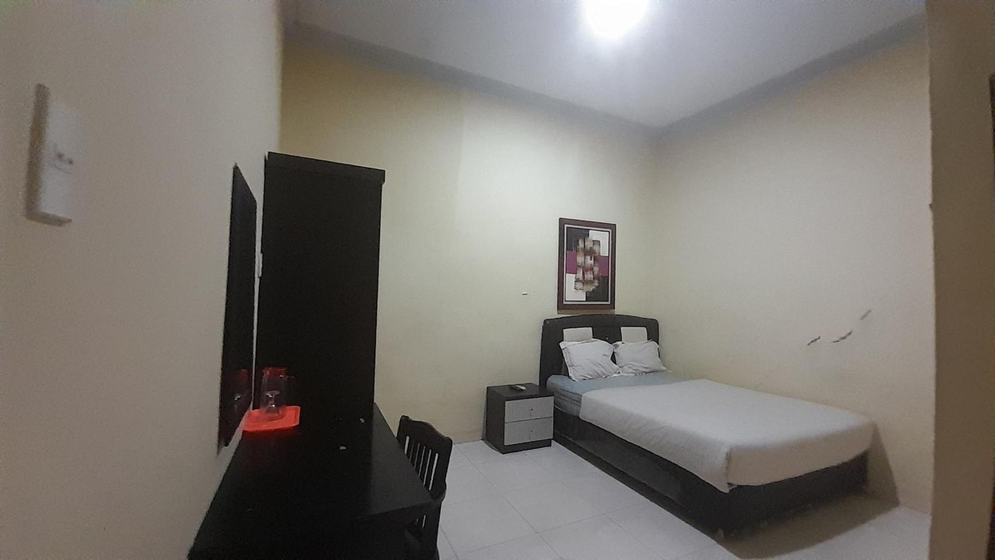 Oyo 93417 Homestay Bunga Rinte Syariah Near Komp Perumahan Stella Ressidence 2 Medan Eksteriør billede